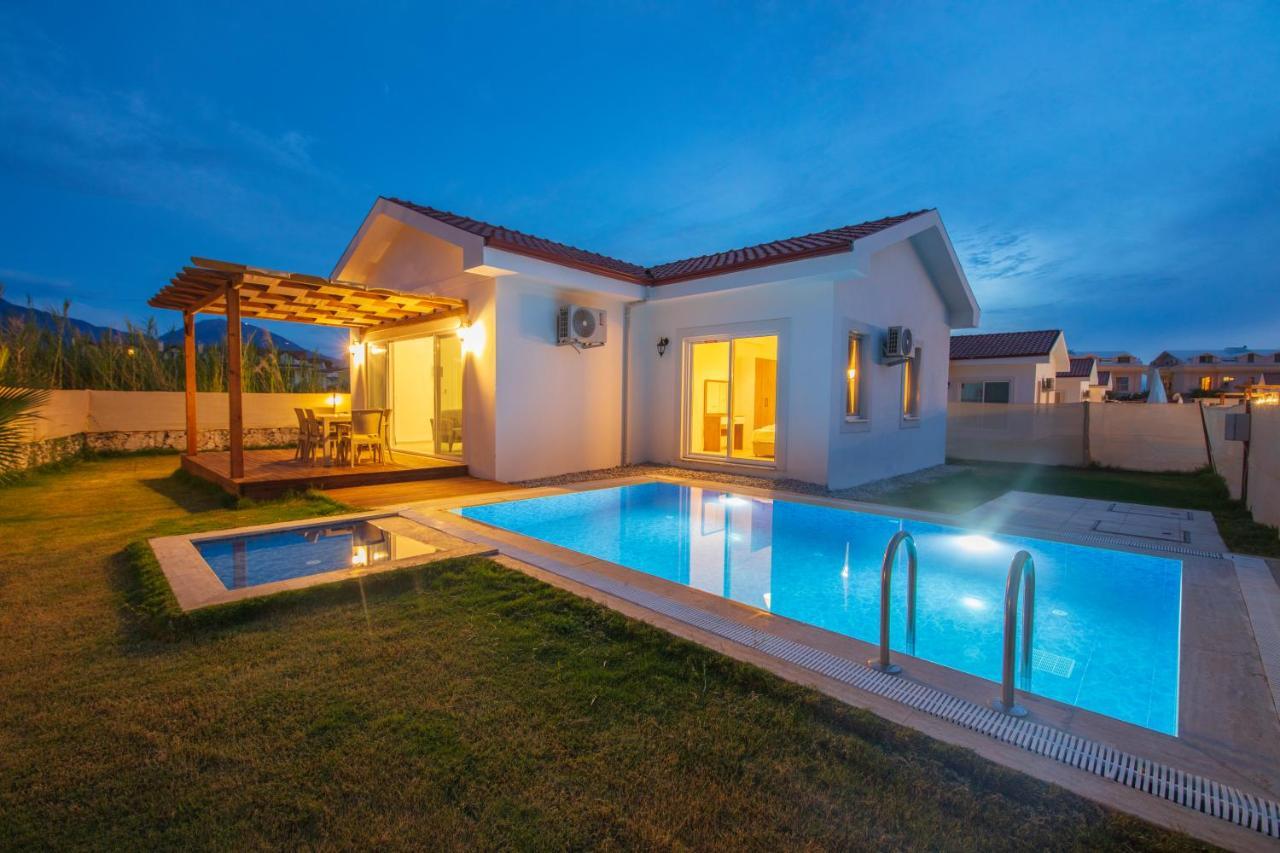 Sunteos Villa Suites フェティエ エクステリア 写真
